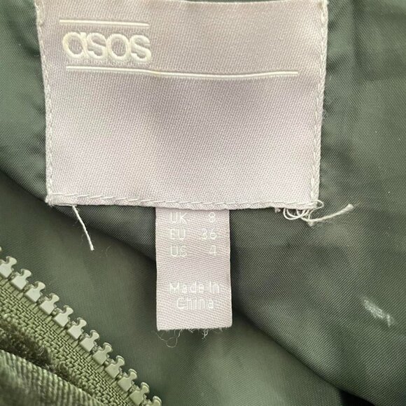 Asos Emerald Green Velvet Puffer Jacket | Women’s Size US 4 / UK 8 - Picture 5 of 6